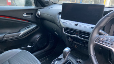 Nissan Juke 1.0 DiG-T N-Connecta 5dr DCT Petrol Hatchback